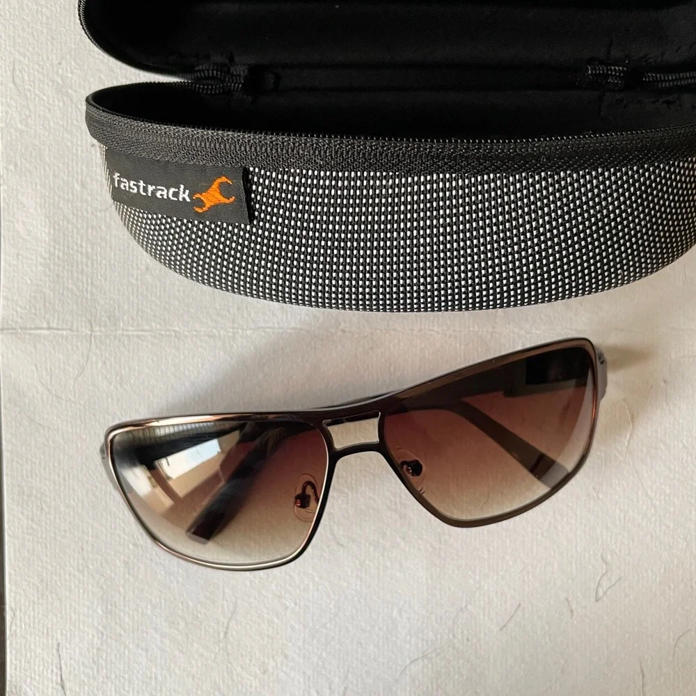 Fast track sunglasses - Picture 3 of 17